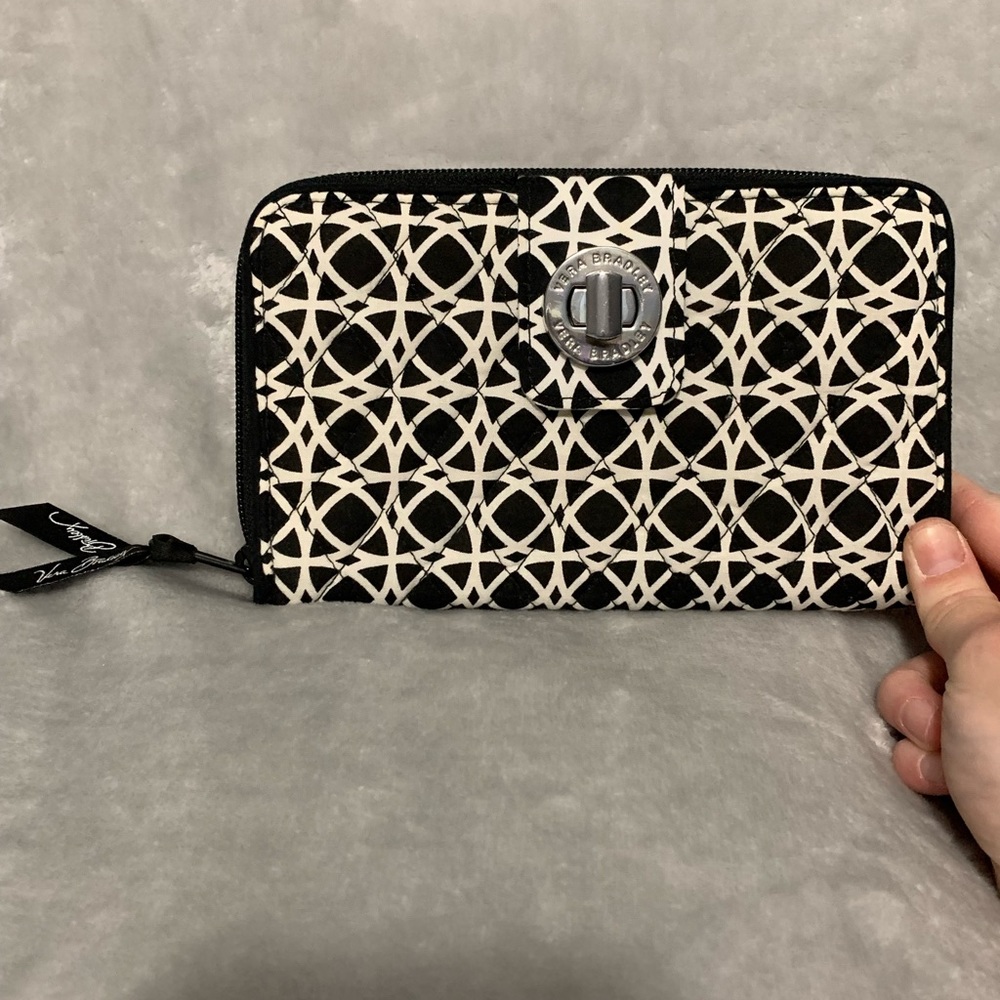 NWOT Vera Bradley Turn-lock Wallet